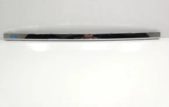 Volkswagen Touareg III Rear bumper trim bar molding 760853835