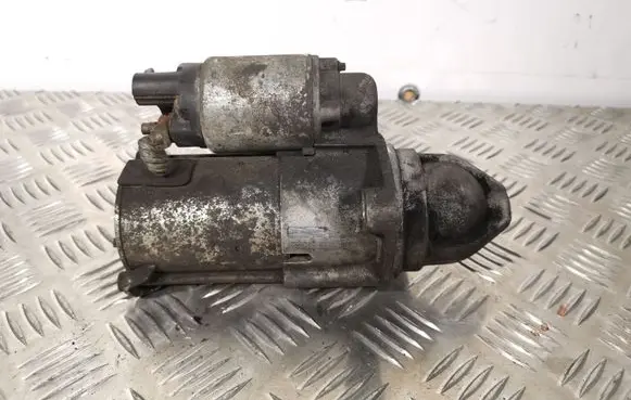 Opel Insignia A Starter motor 011261717