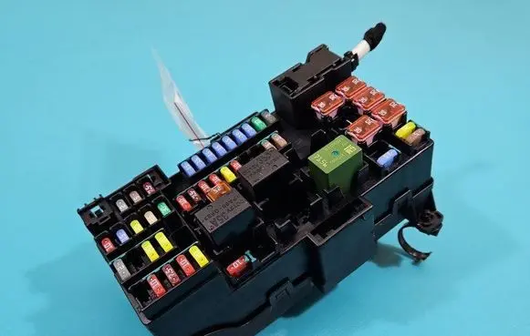 Fuse box set