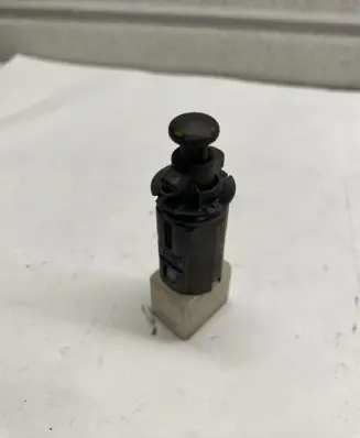 Renault Laguna II Brake pedal sensor switch 414988