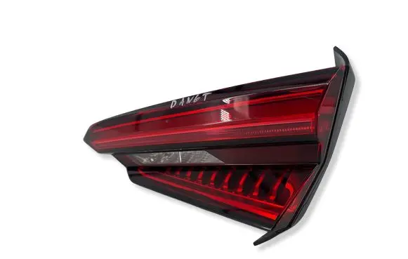 Audi A5 Tailgate rear/tail lights 8W6945094A 636510
