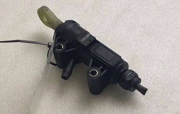 BMW Z4 E85 E86 Clutch slave cylinder 6773670