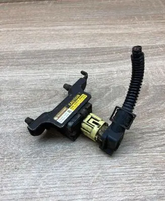 Subaru Forester SF Airbag deployment crash/impact sensor 9823SA000 1876005140