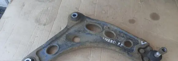 Opel Vivaro Front control arm 8200395034