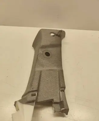 (D)pillar trim (top)