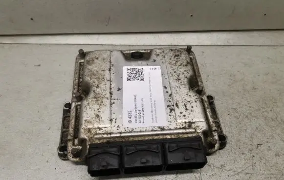 Renault Laguna II Engine control unit/module 0281010556 8200153946