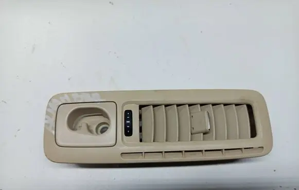 Seat Alhambra (Mk2) Dash center air vent grill 07768002 23092011 7N0820952M