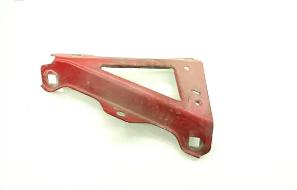 Jeep Renegade Fender mounting bracket C400