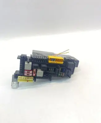 Mercedes-Benz C W204 Fuse box set A2045458401 A2045456332