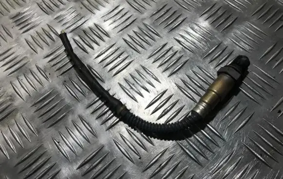 Volkswagen Caddy Lambda probe sensor 0281004042 0281004043