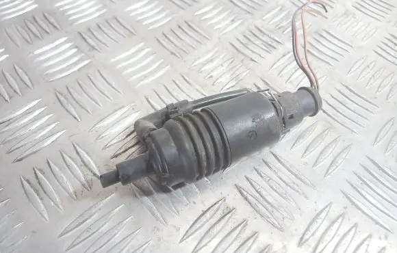 Audi A4 S4 B5 8D Windscreen/windshield washer pump 4A0955651