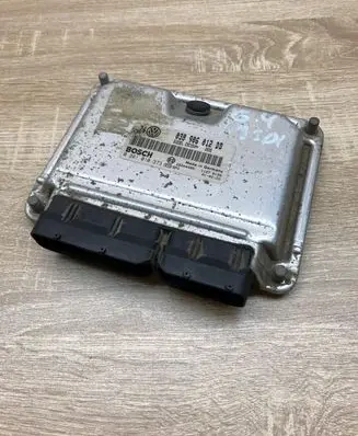 Volkswagen Bora Engine control unit/module ECU 038906012DB 0281010373