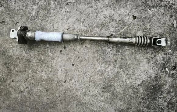 BMW 2 F46 Steering column universal joint 