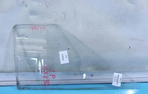 Volkswagen II LT Front door window glass four-door IMPRK1228436