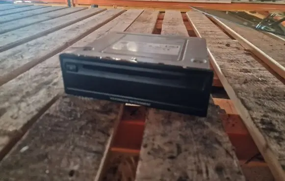 Navigation unit CD/DVD player