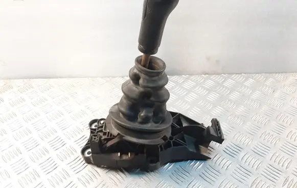 Ford Fiesta Gear shifter/selector 2S6R7C453MF