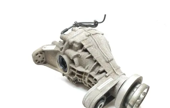Maserati Levante Rear differential 06700376850 P0083514770