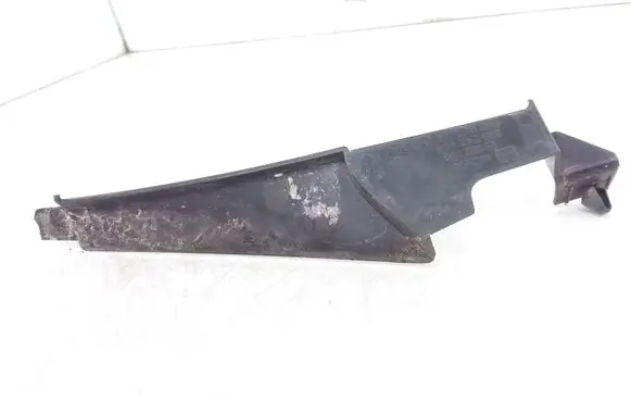 Opel Astra H Fender end trim 13192140
