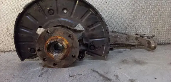 Audi Q7 4L Front wheel hub spindle knuckle