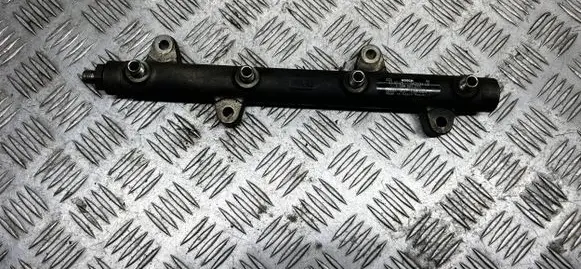 Audi A8 S8 D3 4E Fuel main line pipe 057130089C F00R001271