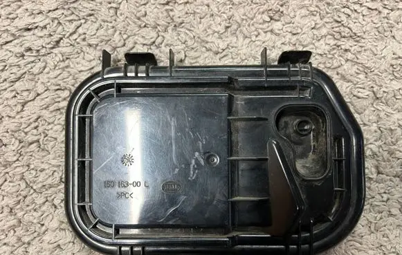 Headlight/headlamp dust cover
