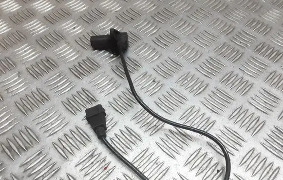 Toyota Avensis T250 Crankshaft position sensor 0281002138