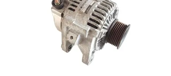 Toyota Camry Generator/alternator 270600H010 TN022112480