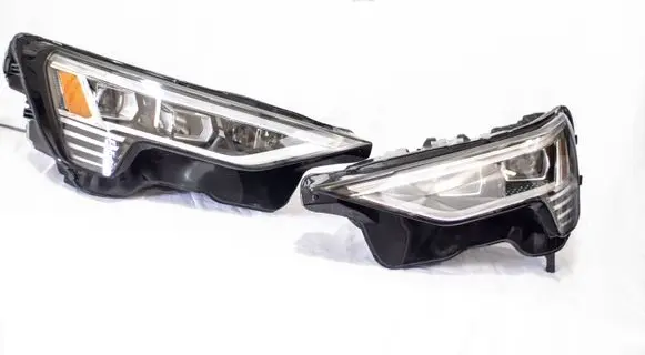 Audi e-tron Headlights/headlamps set 030621234206 030257123300 4KE941039B