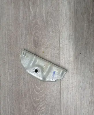Battery bracket