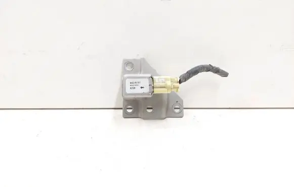 Peugeot iOn Airbag deployment crash/impact sensor 8651A151 W002T03081