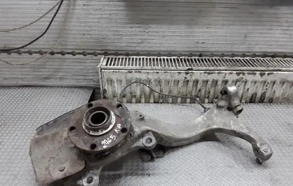 Audi A6 S6 C5 4B Front wheel hub spindle knuckle