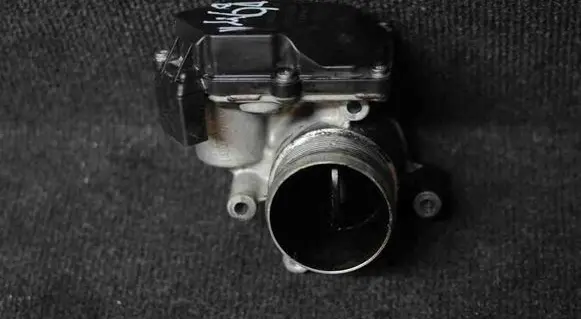 Audi A5 8T 8F Throttle valve 03L128063E