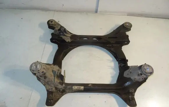 Audi Q7 4L Front subframe 7L0400025