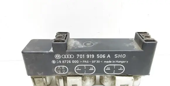 Coolant fan relay