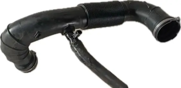Mercedes-Benz EQV 447 Turbo air intake inlet pipe/hose A9065281724