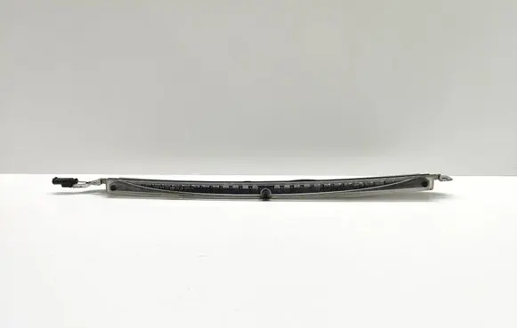 BMW 5 E60 E61 Third/center stoplight 168654 TH153S302 022407