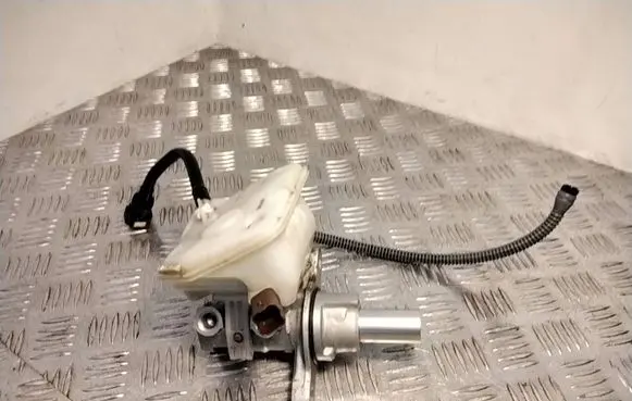 Citroen C4 I Master brake cylinder 0204051007 052521B