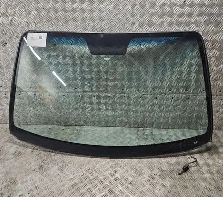 KIA Sorento Front windscreen/windshield window 