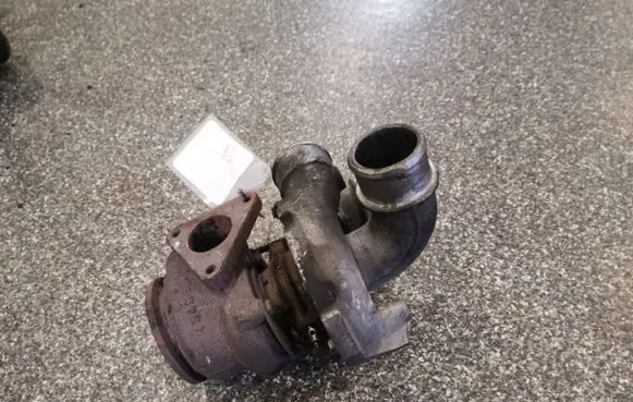 Mercedes-Benz Vito Viano W638 Turbo A6110960299