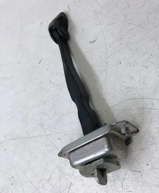 Nissan X-Trail T32 Front door check strap stopper
