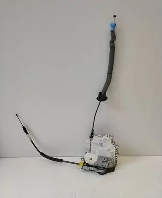 Audi A1 Rear door lock 8X0839015