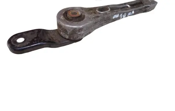 Volkswagen PASSAT B6 Engine mounting bracket
