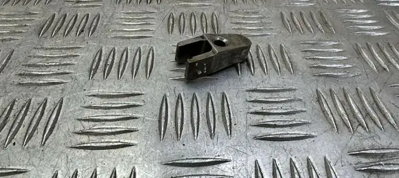 Mercedes-Benz CLC CL203 Fuel Injector clamp holder