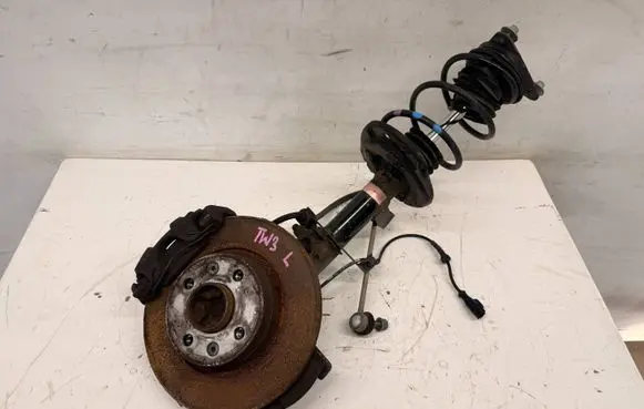 Renault Twingo III Front wheel hub spindle knuckle TW3MCP1 543027472R