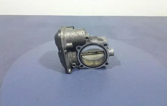 Opel Astra J Throttle body valve 55567728