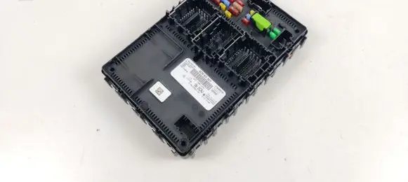 Ford Transit Courier II Fuse module NU5T15604ECAJ