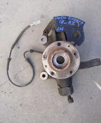 Peugeot Expert Front wheel hub