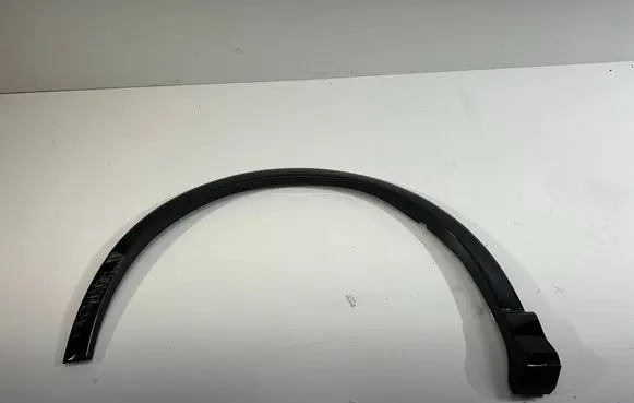 Audi Q3 F3 Fender trim (molding) 83A853717B