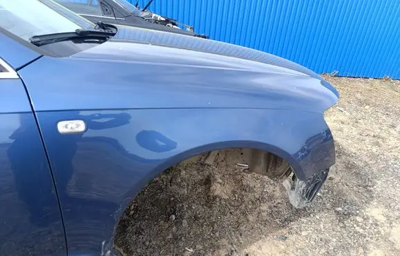 Audi A6 S6 C6 4F Fender