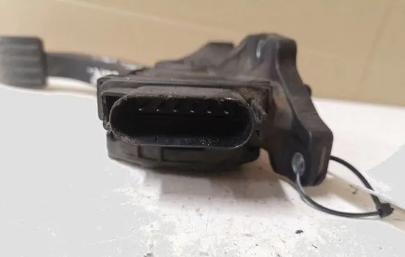 Volvo S80 Accelerator throttle pedal 6G929F836BD 6PV00922001